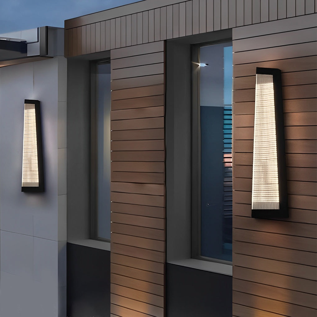 Striped Acrylic Waterproof LED Black Modern Outdoor Wall Lights Fixture | Dazuma