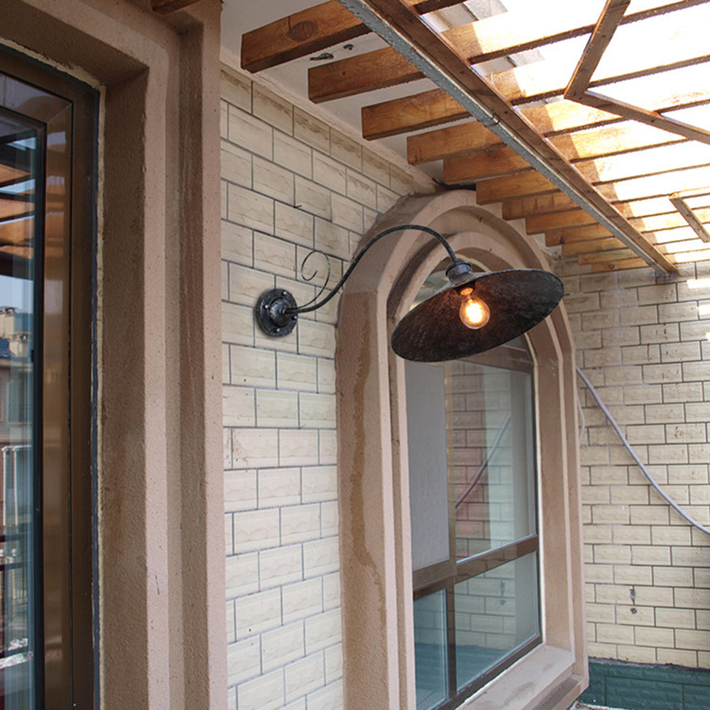 Silva Vintage Cap-shaped Metal Outdoor Wall Lamp Antique - Lamp Outdoor