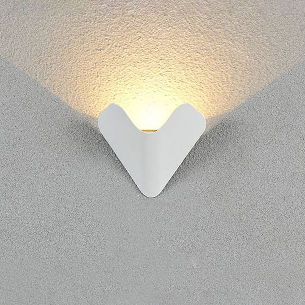 Ray Minimalist Triangle Metal Outdoor Wall Lamp Balck - Lamp Outdoor