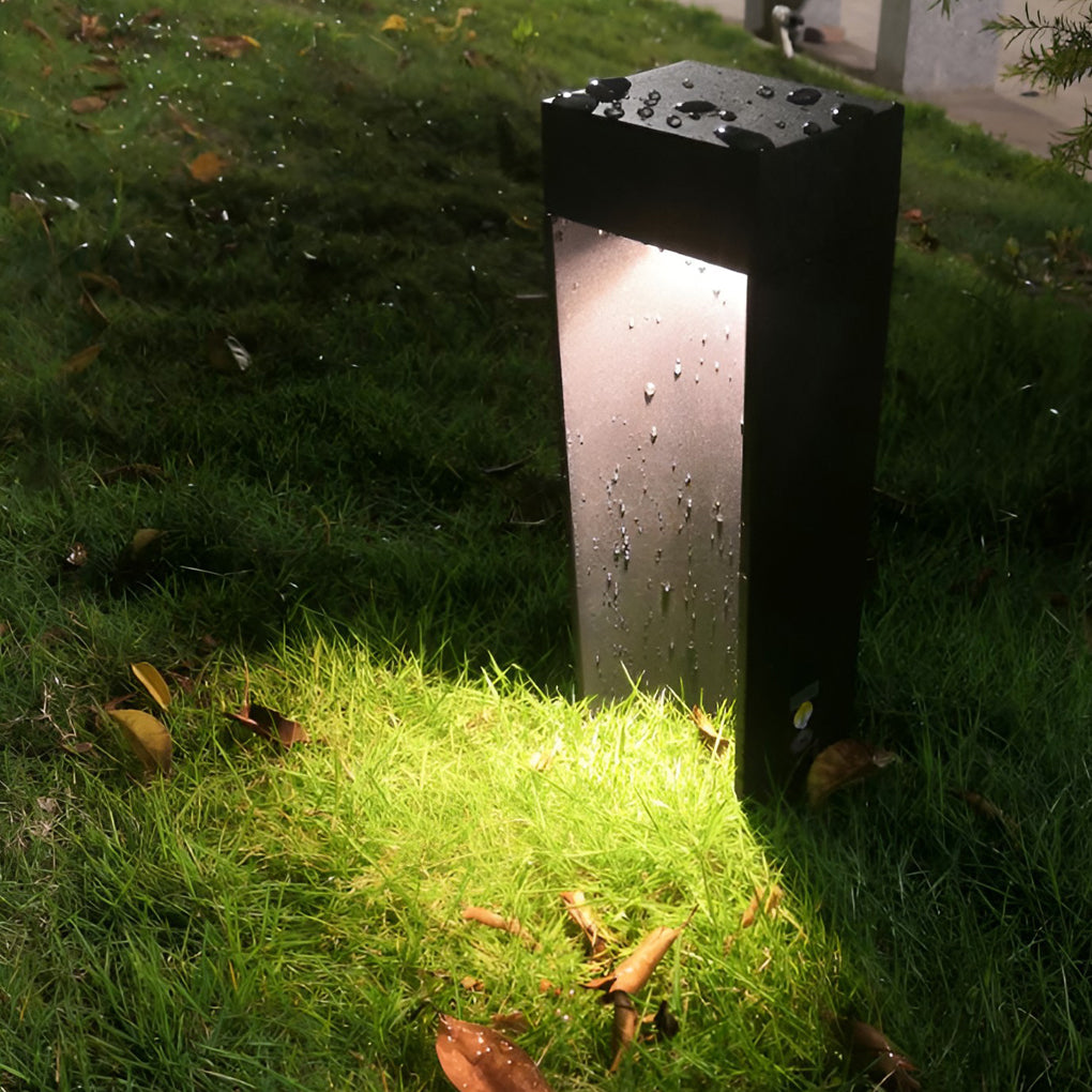 Modern 5W LED Black Outdoor Lawn Light with Open Front & Energy-Efficient