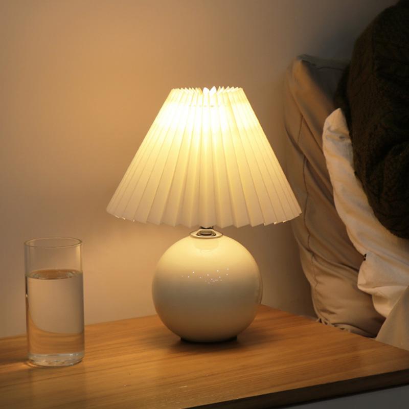 Modern White Globe Ceramic and Pleated Table Lamp - Lamp Outdoor