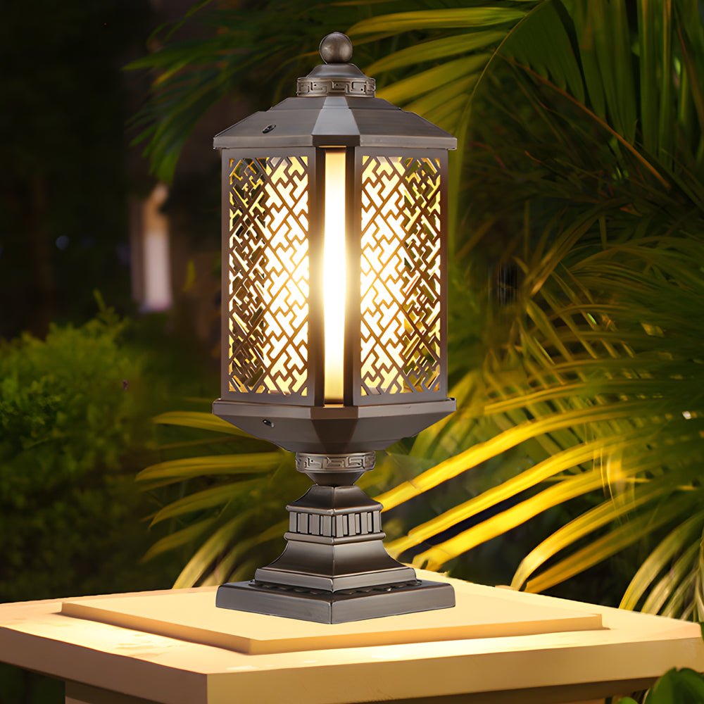 Antique Die - Cast Aluminum Waterproof Glass Shade Retro Fence Post Lights
