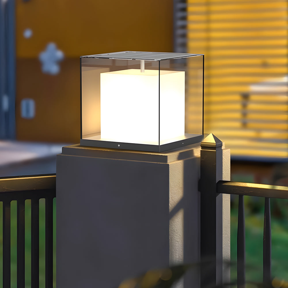 Single illuminated cube post light on contemporary deck railing system