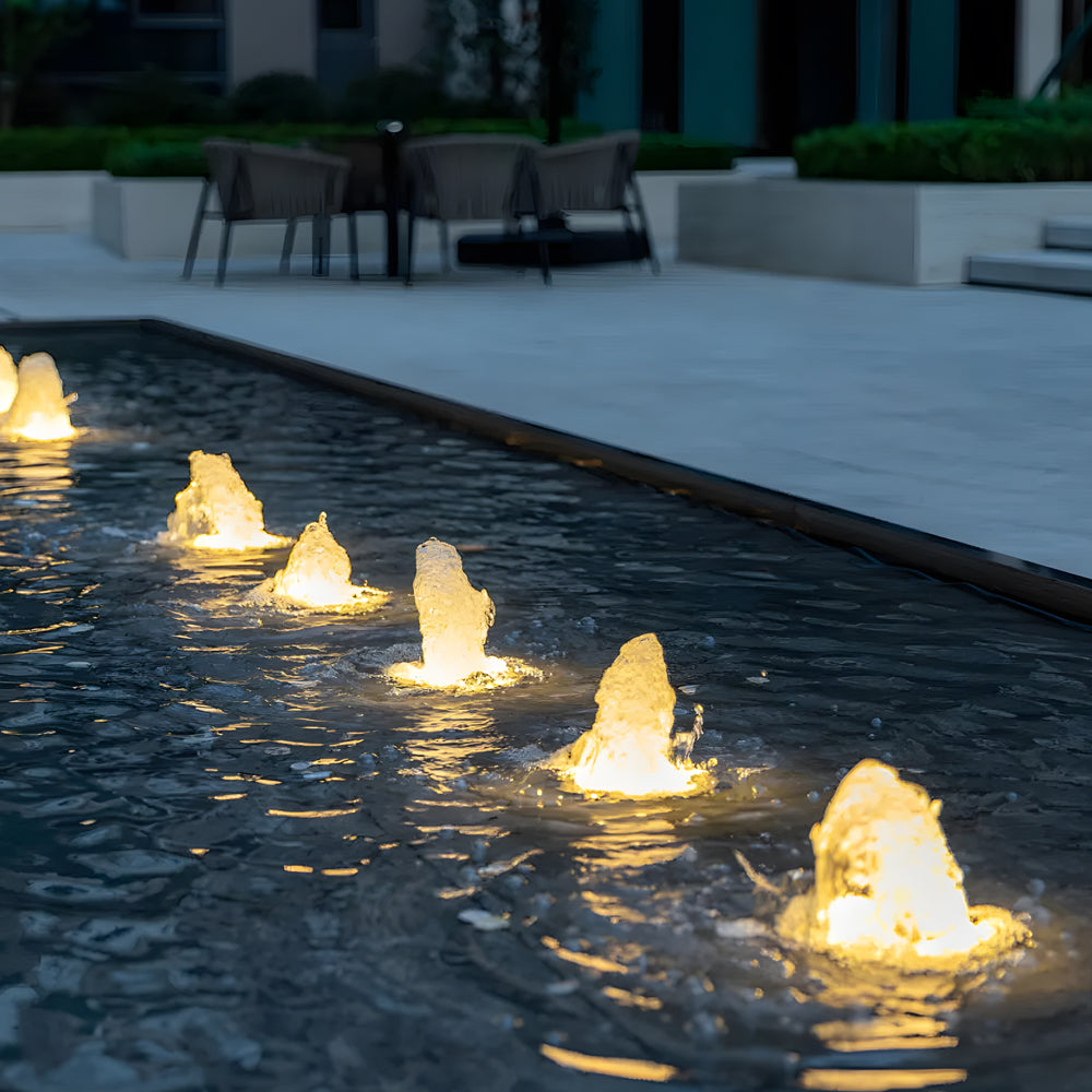 Multi-spot underwater light fixture designed for decorative fountain applications