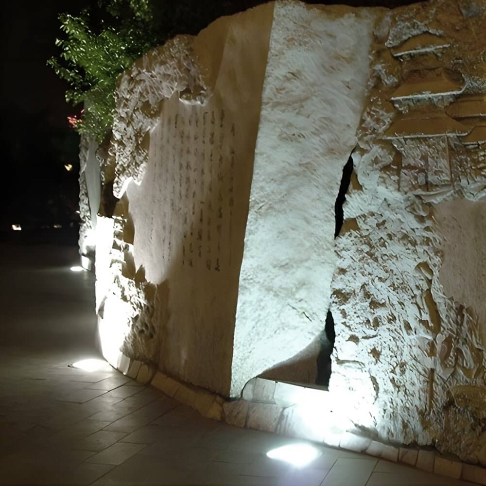 Solar Powered LED Metal Well Light